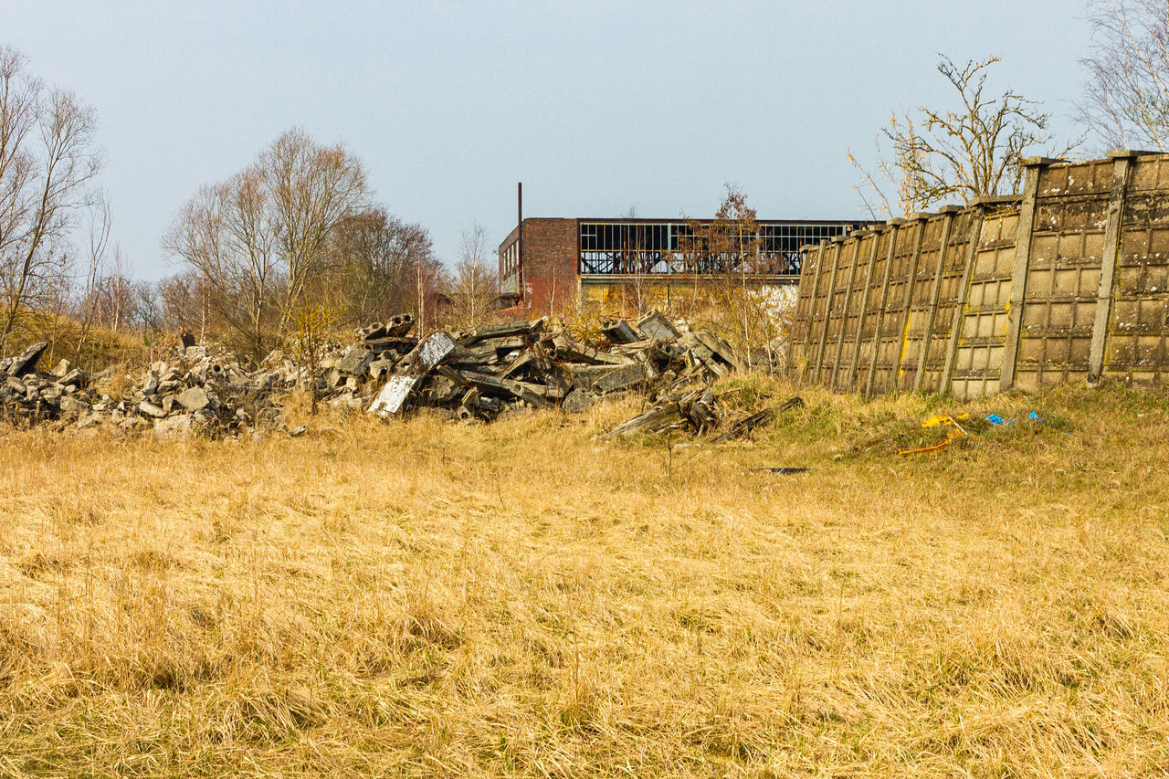 ABANDONED BUILDING AGAINST SKY