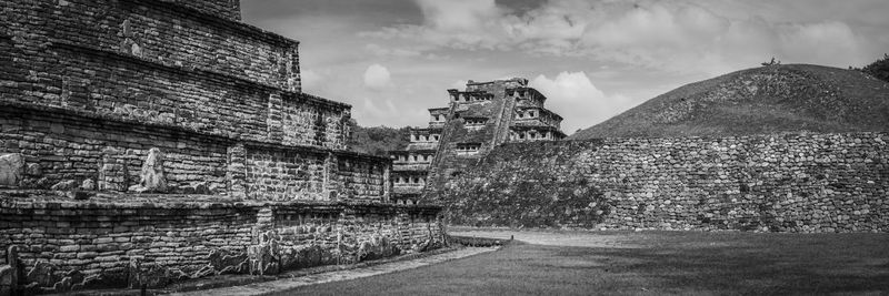 Old ruin against sky