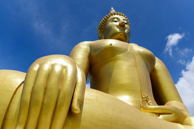 Buddha, the largest in the world.
