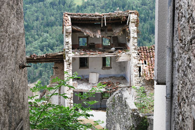 Ruined building at erto - erto e casso, pordenone, friuli-venezia giulia, italy.