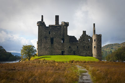 View of fort against cloudy sky