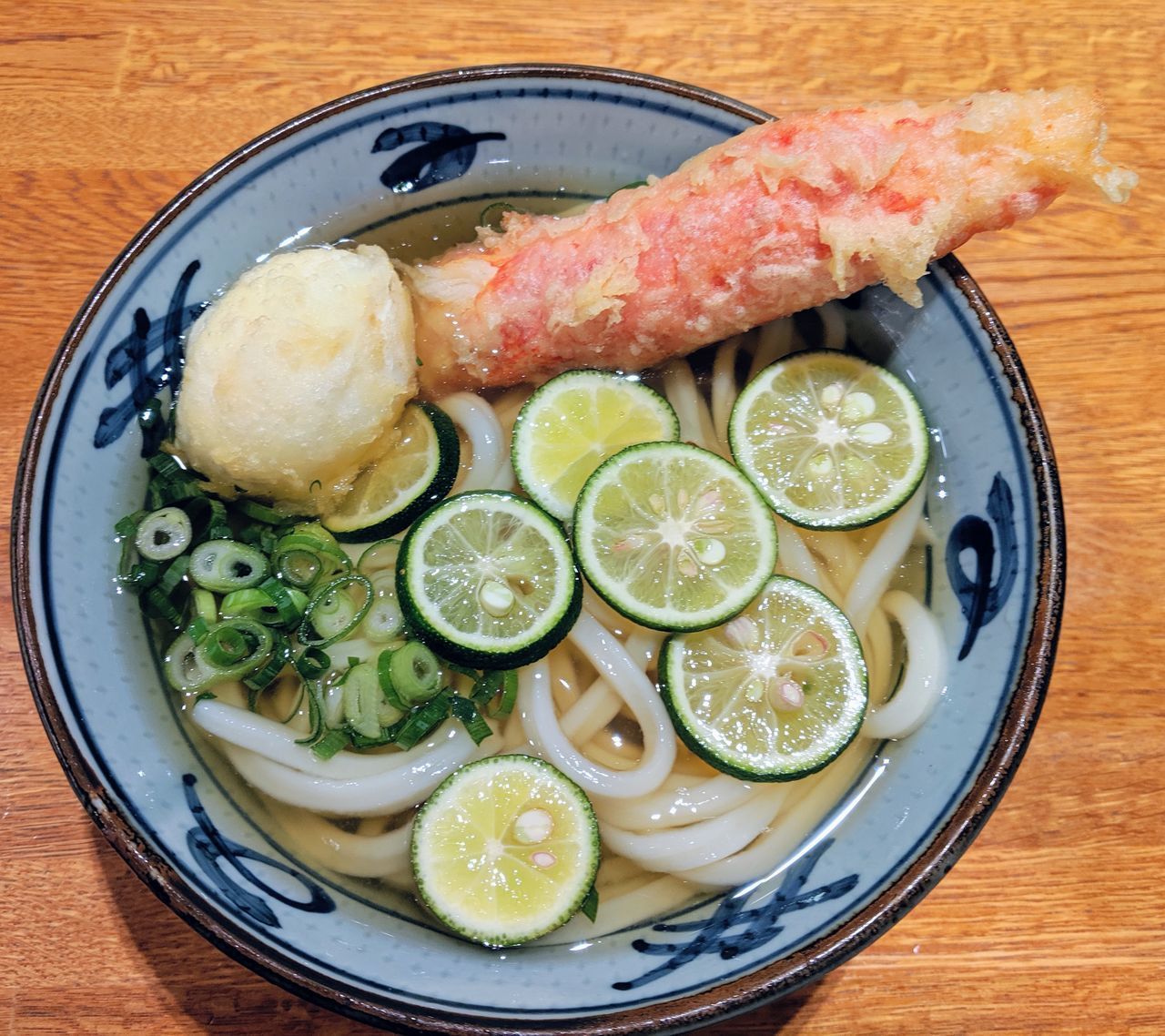 HIGH ANGLE VIEW OF FOOD ON TABLE