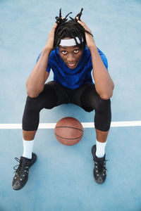 Portrait of the black man with the basketball