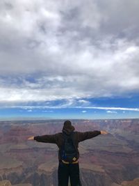 Standing right at the edge of the canyon, what a great feeling. 