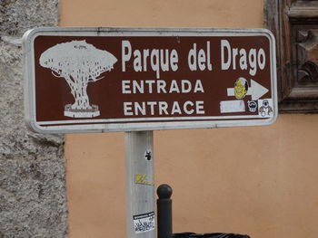 Information sign on road