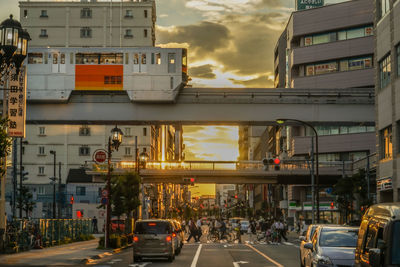 Traffic on city street