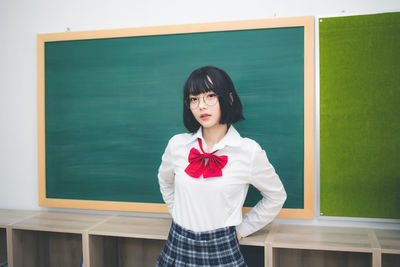 Portrait of a smiling young woman