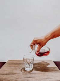 Pour coffee
