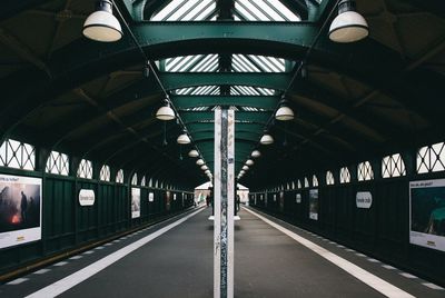 Subway station platform