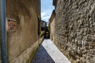 Monflanquin, france - october 17, 2021 architectural detail of typical houses 