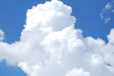 Low angle view of clouds in sky