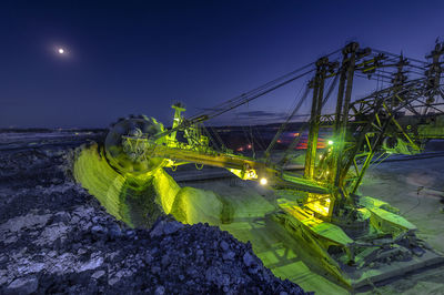 Wheel excavator at quarry