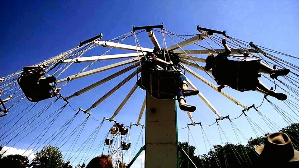 LOW ANGLE VIEW OF FERRIS WHEEL AGAINST SKY