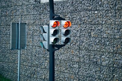 Traffic light in the road in the street