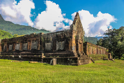 Panoramic view of temple against sky