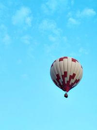 Air balloon , sky