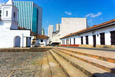 Steps at iglesia de la merced church against sky