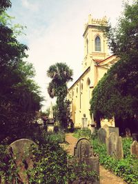 Building with trees in background