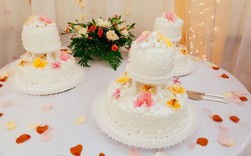 Wedding cake on table