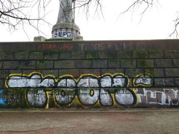 Graffiti on wall of building