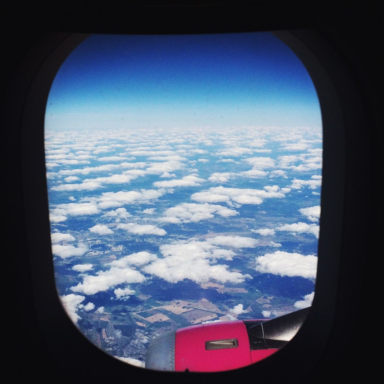 LOW ANGLE VIEW OF AIRPLANE WING