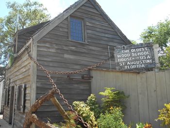 Exterior of house against sky