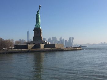 Statue of liberty