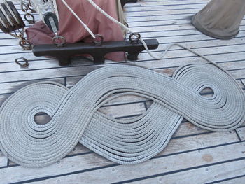 Low section of ropes on boat