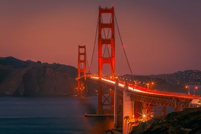 Golden gate bridge at night