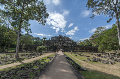 Panoramic view of temple against sky