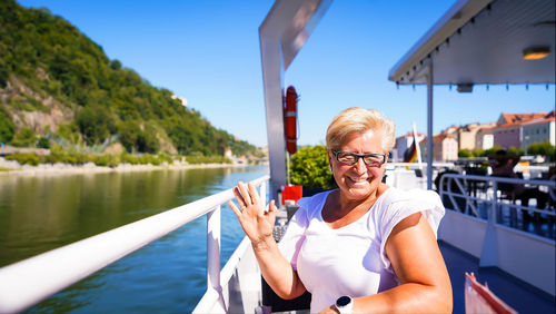 Smiling woman/ boat trip / schifffahrt/ passau/ dreiflüssestadt