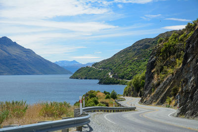 'devil's staircase' serpentine road along lake wakatipu, new zealand