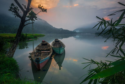 Panoramic view of lake against sky