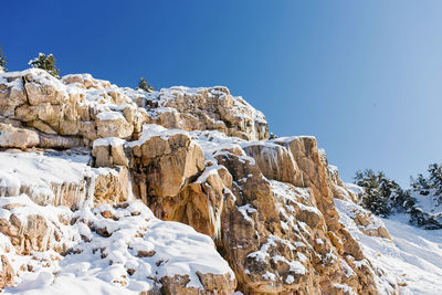 Tian shan mountain system in winter in uzbekistan. winter sunny day