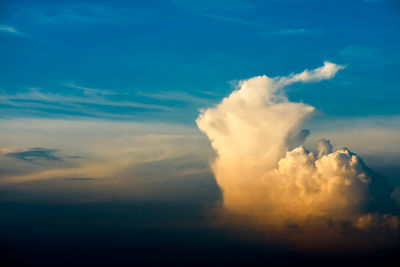 Sunset heap cloud sunshine in blue sky soft cloud background