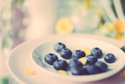 Close-up of blueberries in plate