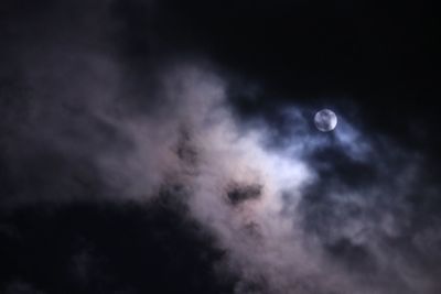 Low angle view of moon in sky