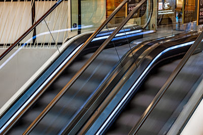 escalator