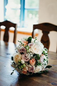 Close-up of rose bouquet on table