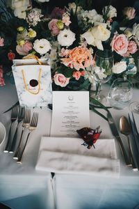 Close-up of white roses in vase