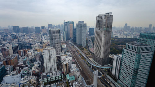 Aerial view of downtown tokyo with view of high rise buildings