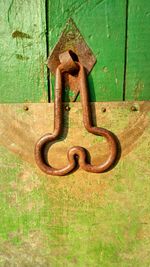 Close-up of old rusty metal chain