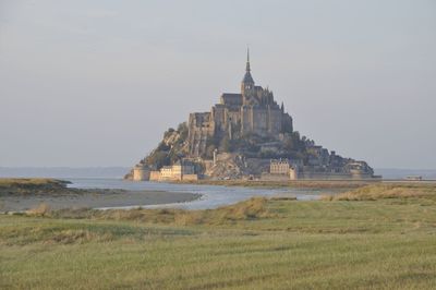 Mont saint michel, the couesnon and salt marshes