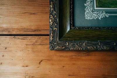 Directly above shot of empty plate on wooden table