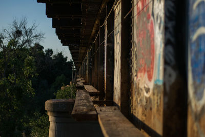 Graffiti on railway bridge