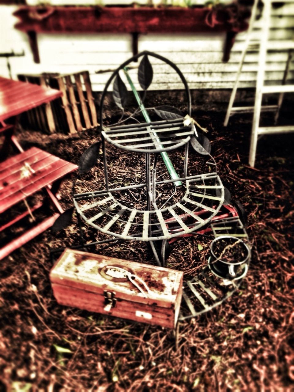 metal, still life, metallic, close-up, large group of objects, focus on foreground, high angle view, no people, abundance, old, day, selective focus, abandoned, man made object, outdoors, rusty, padlock, obsolete, old-fashioned, absence