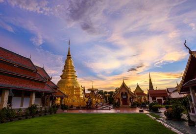 View of temple building against sky