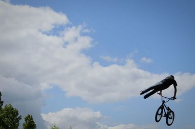 Low angle view of cloudy sky