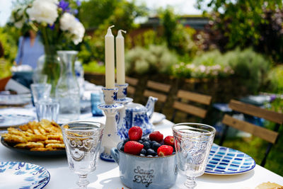 Celebration table decoration in summer weekend day in dutch blue style