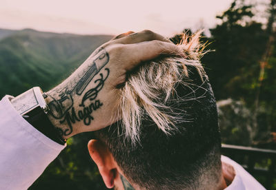 Close-up of man hand